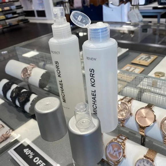 MICHAEL KORS Rain & Stain Protector - Picture 5 of 7